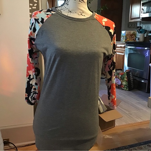 LuLaRoe Tops Nwot Floral Baseball Jersey Nwot By Lularoe Too Cute